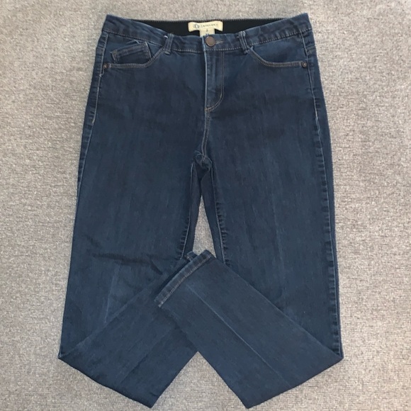 Democracy Jeans - Picture 1 of 7